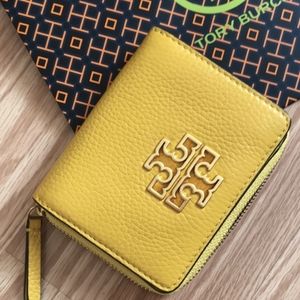 Tory Burch mini wallet